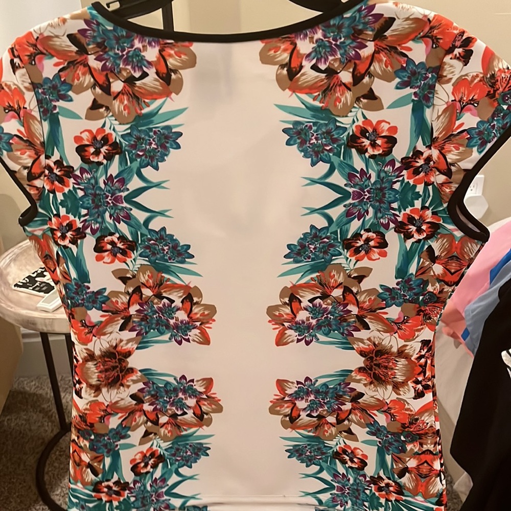Shirt - Picture 3 of 3